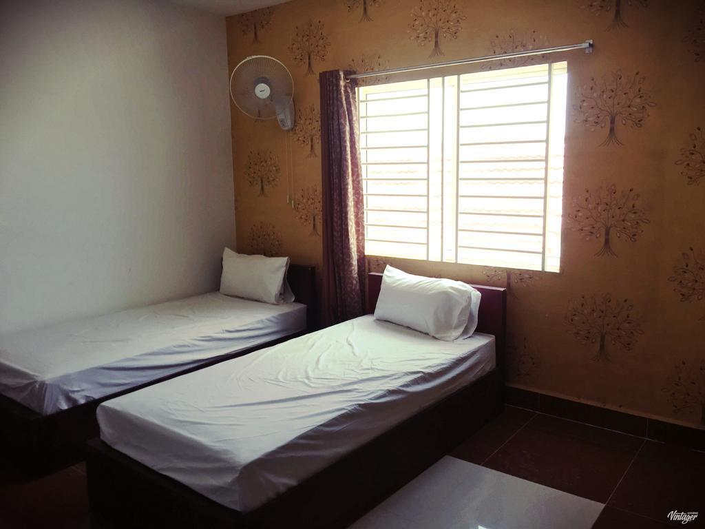 Soben Sensok Guesthouse Phnom Penh Extérieur photo