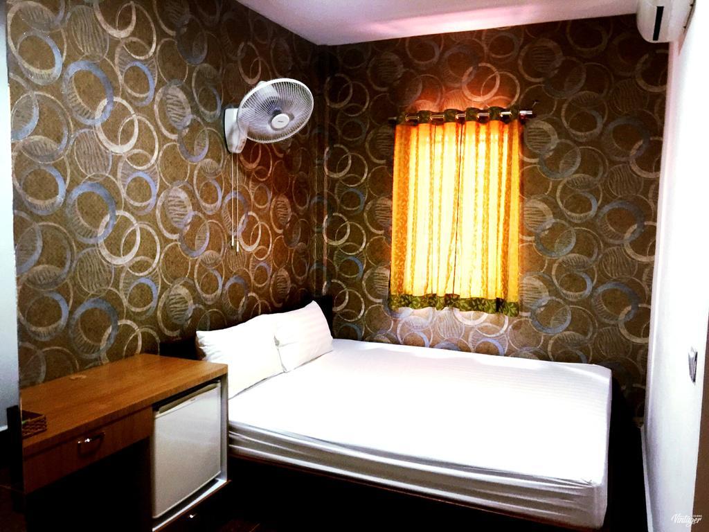 Soben Sensok Guesthouse Phnom Penh Extérieur photo
